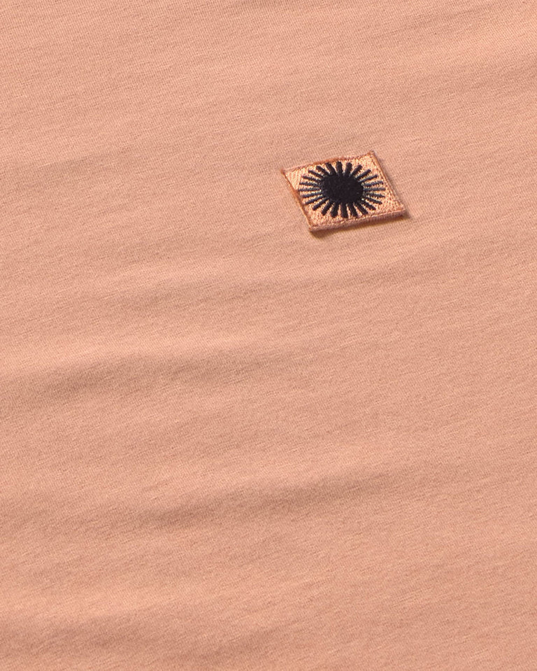 Camiseta manga larga rosa sol espalda negro Emilio sostenible silueta - 3