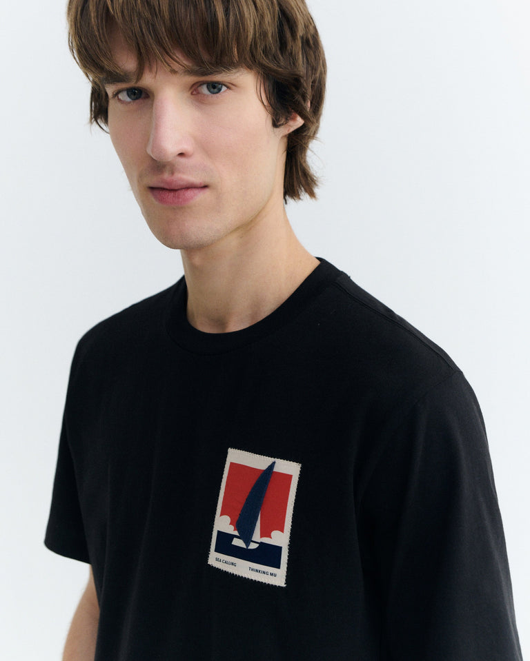 Camiseta negra patched optimist Zach sostenible - 3