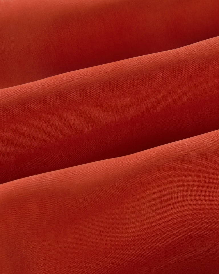 Vestido midi rojo cupro Kin sostenible silueta - 2