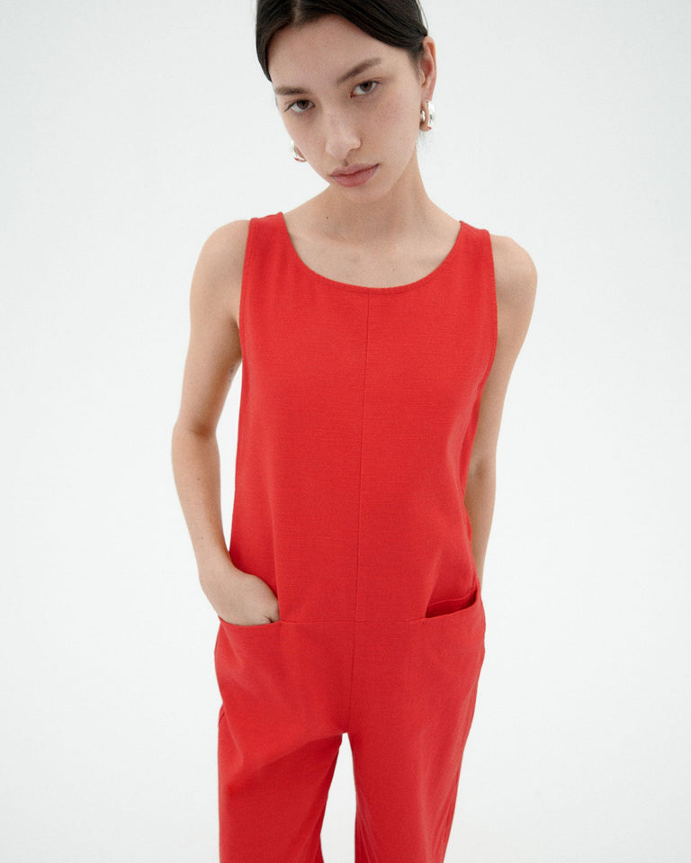 Mono rojo Adriana sostenible-3