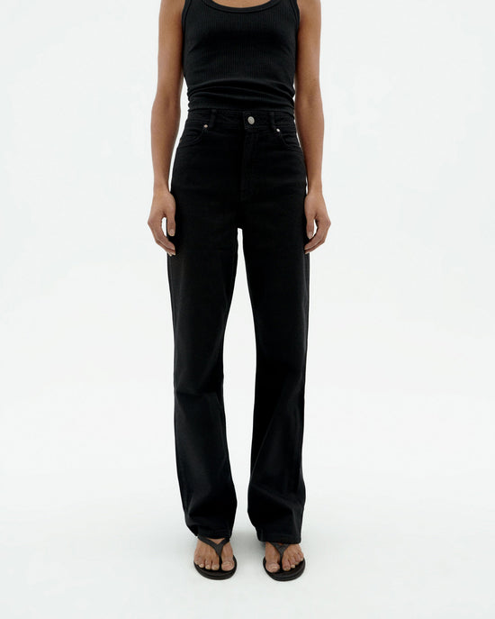 Pantalón negro Theresa sostenible-1