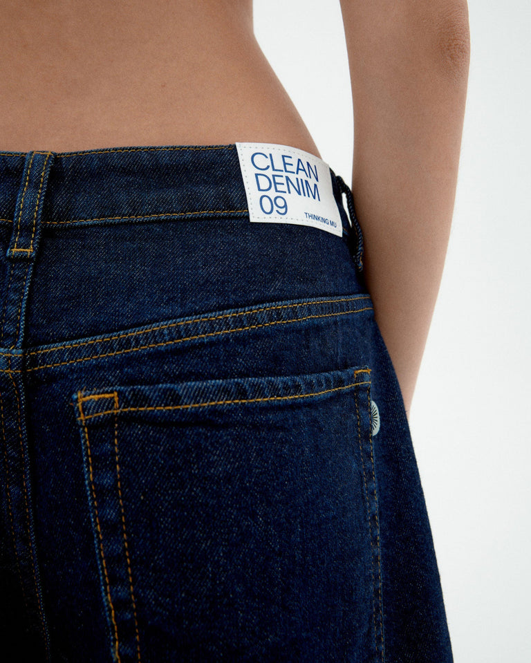 Short dark clean denim Luisa sostenible-3