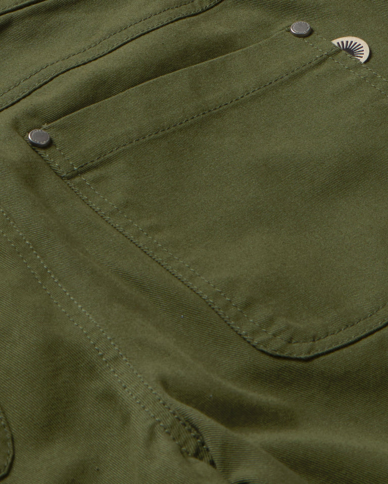 Short verde Tracey sostenible - silueta 2