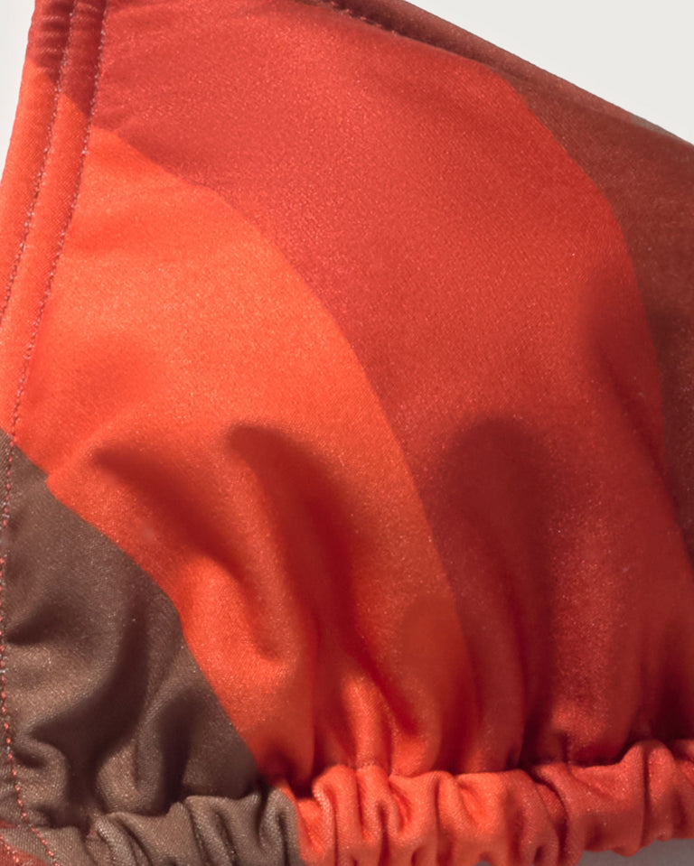 Top bikini multicolor firesand Calabria sostenible-silueta-3