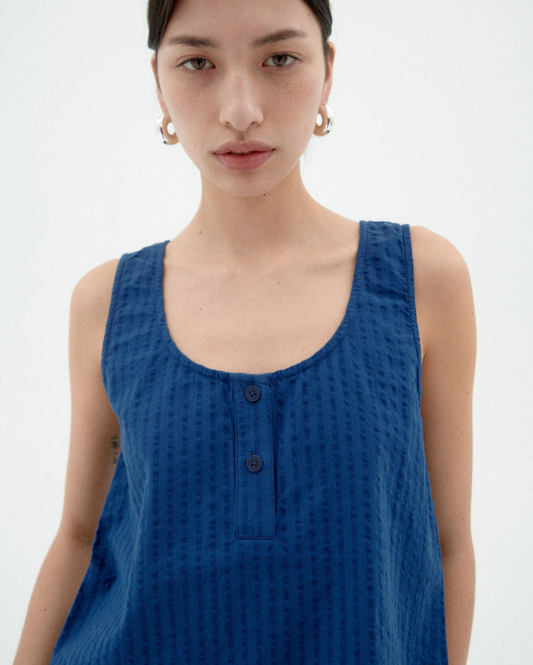 Top azul seersucker Justine sostenible-3