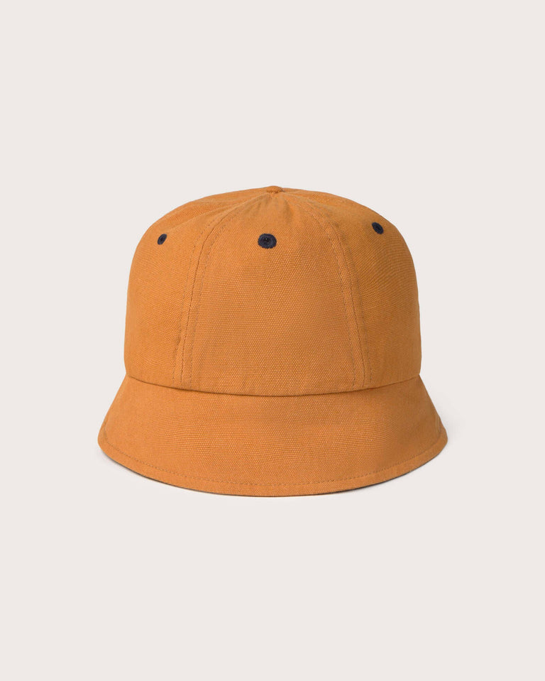Gorro bucket naranja Norfeu sostenible silueta - 2